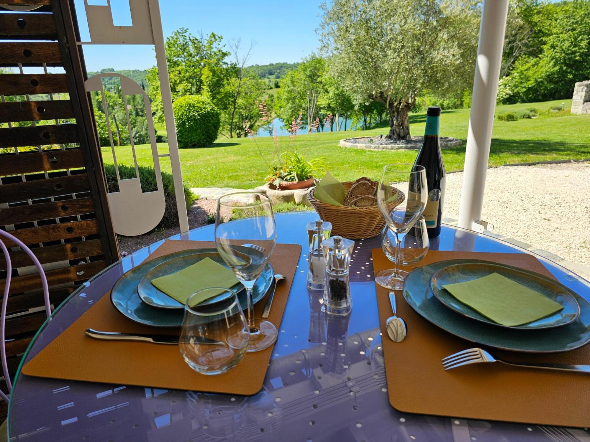 Le Gite Du Souffle Des Anges Sauveterre (Tarn-et-Garonne) Exterior foto